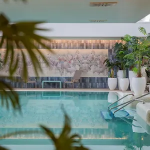 Отель Atlantis Wellness & Conference