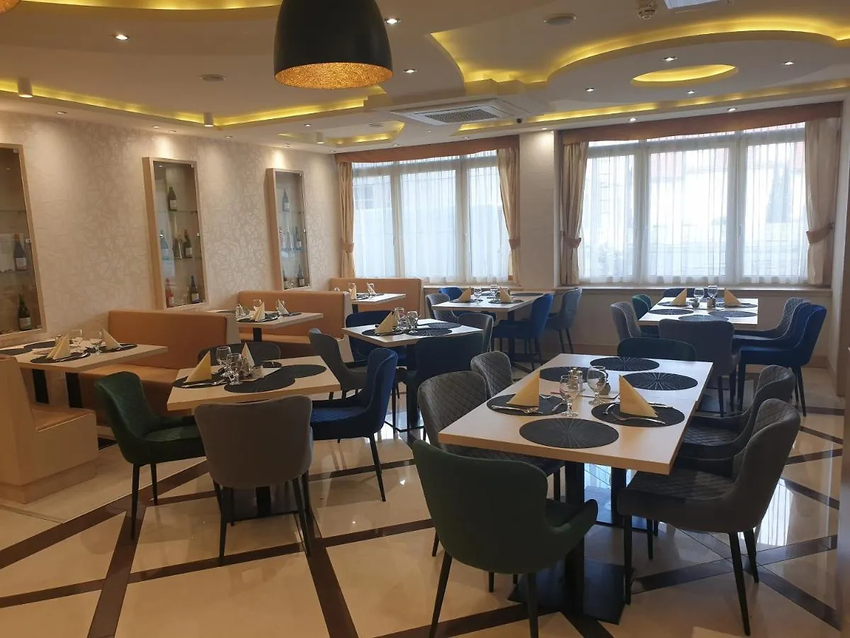 Hotel Aurum Family 