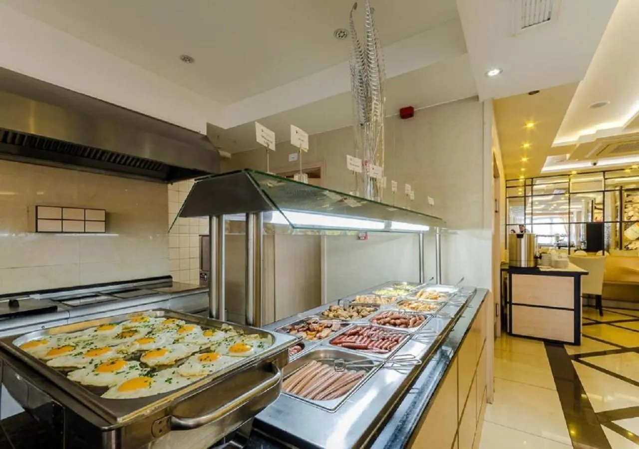 Hotel Aurum Family Hajdúszoboszló Macaristan
